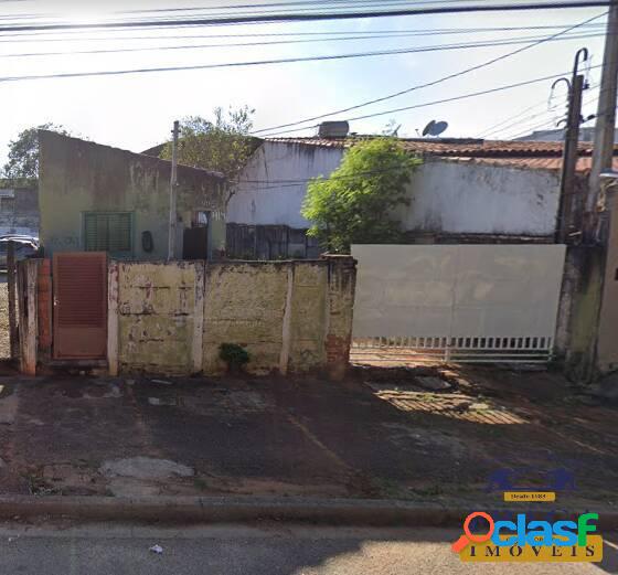 TERRENO C/ 300 M²