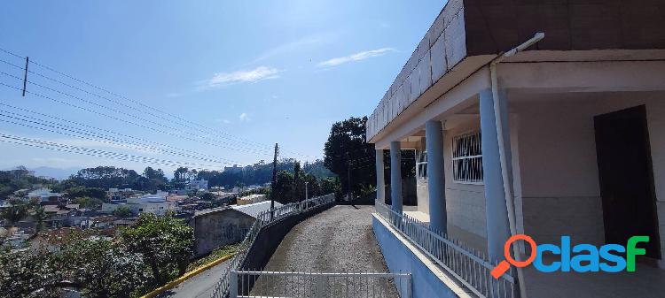 2 Casas com ótima localização e visual sensacional