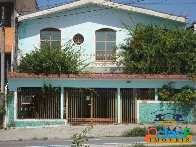 CASA C/ 227 M² | 03 QUARTOS | 03 VAGAS