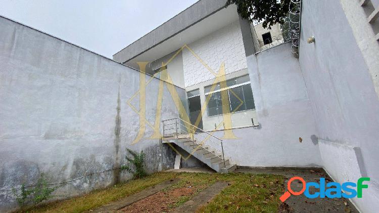 Casa Geminada com móveis planejados