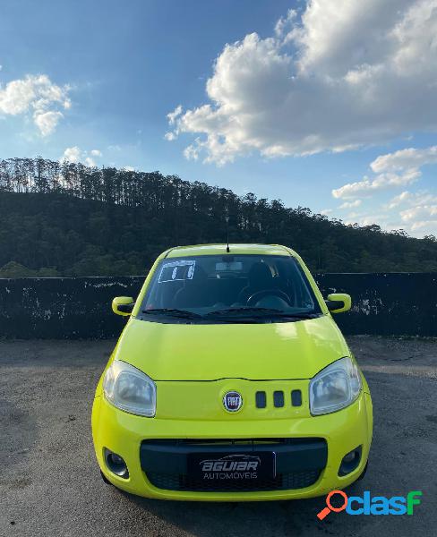 FIAT UNO VIVACE CELEB. 1.0 EVO F.FLEX 8V 5P AMARELO 2011 1.0