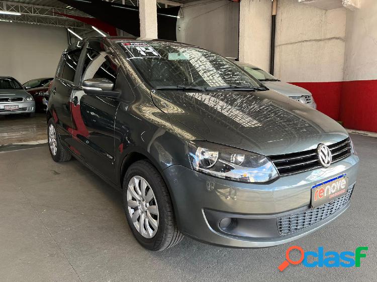 VOLKSWAGEN FOX 1.6 MI TOTAL FLEX 8V 5P CINZA 2014 1.6 FLEX