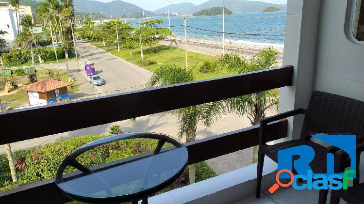 Apartamento duplex frente mar na praia do Massaguaçu em