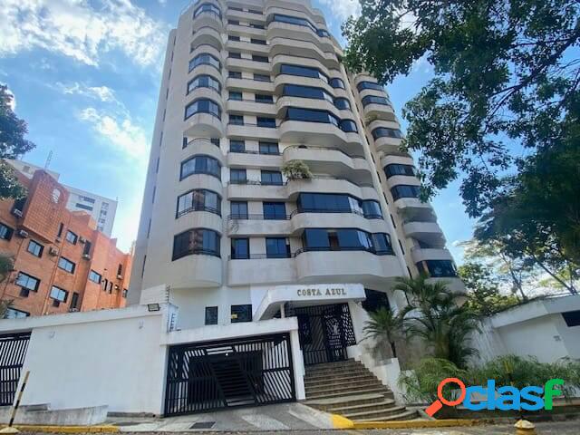 Apartamento en Venta en la Urbanización El Bosque.