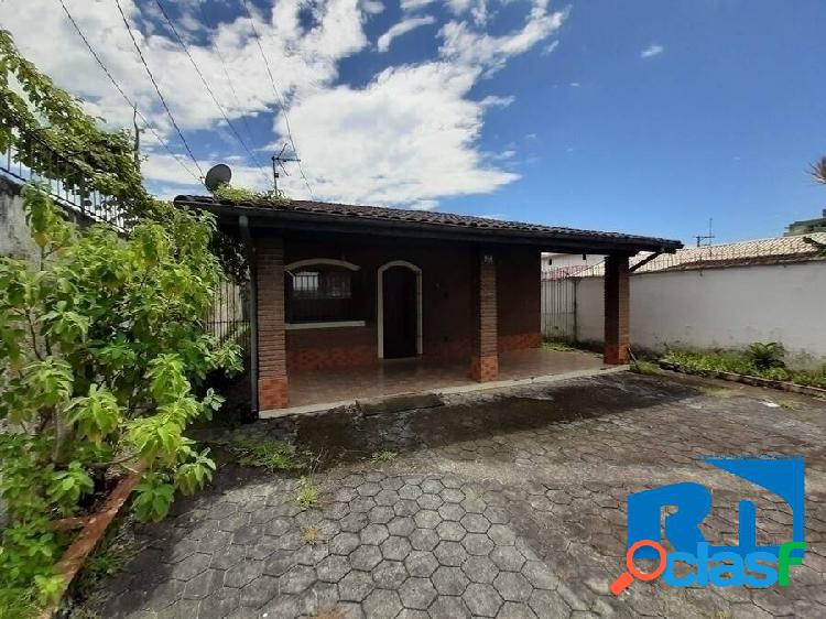 Casa a Venda em Caraguatatuba