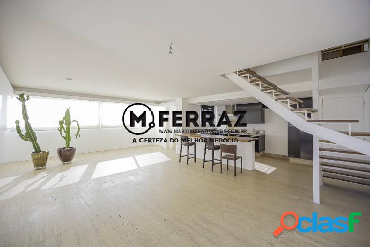 Cobertura triplex magnífica de 180m², 2 suítes no Itaim