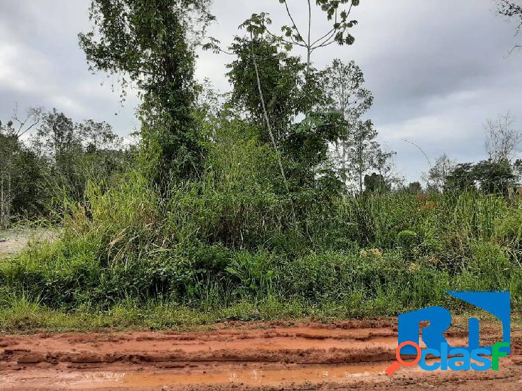 Terreno com 360 metros quadrados em Caraguatatuba