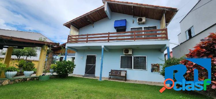 VENDE-SE | CASA MÉDIO PADRÃO | JARDIM BRITÂNIA.