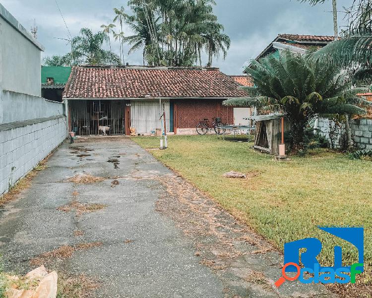 VENDE-SE | CASA PERTO DA PRAIA | MASSAGUAÇU