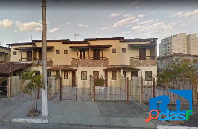 VENDE-SE | SOBRADO EM CONDOMÍNIO FECHADO | INDAIÁ.