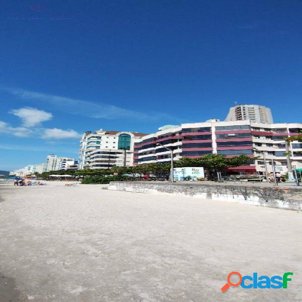 Apartamento 03 Quartos sendo 01 Suíte Pé na Areia