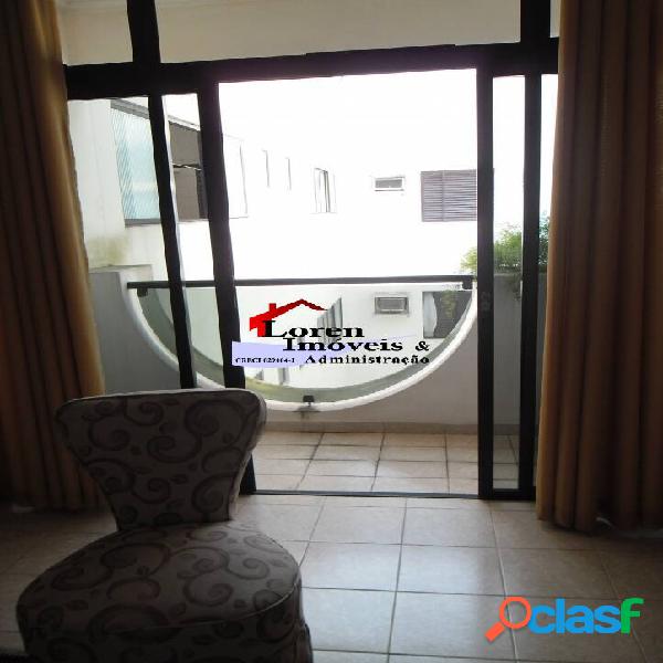 Apartamento de 2 dormitórios com dep. empregada Itararé!!