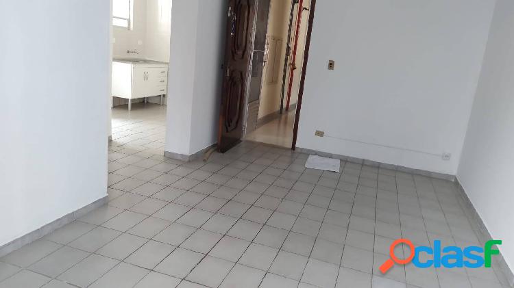 Apartamento em Praia Grande na Guilhermina, sendo 1