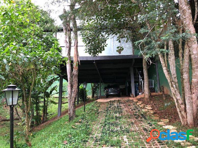 CASA EM CONDOMÍNIO - 2 SUITES - VENDA E LOCAÇÃO