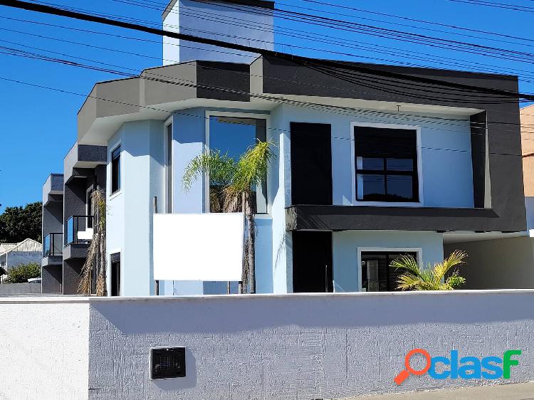 Casa 3 dormitórios à venda em Florianópolis na Praia dos