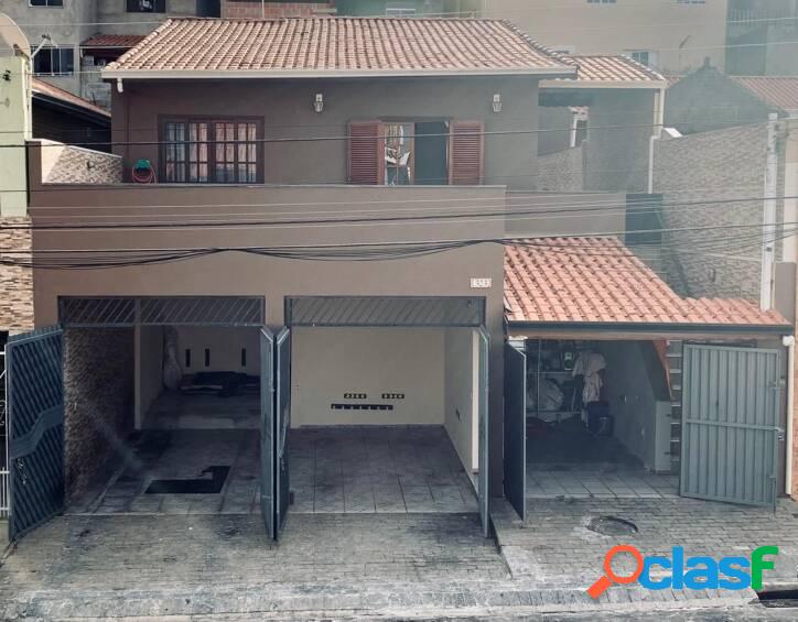 Casa com 2 dormitórios à venda, 176 m² por R$ 680.000,00