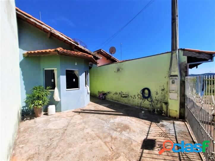 Casa com 2 dormitórios à venda, 68 m² - Estância