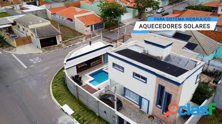 Casa com 3 dormitórios à venda, 230 m² por R$