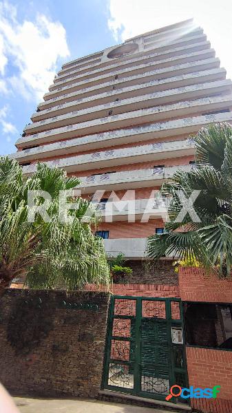 EN VENTA IMPECABLE APARTAMENTO EN LA TRIGALEÑA ALTA.