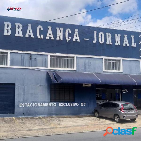 Prédio comercial no Centro de Bragança Paulista - Antigo