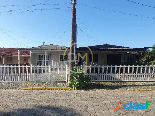 TERRENO COM CASA ALUGADA Á VENDA, POSSÍVEL PERMUTA NO