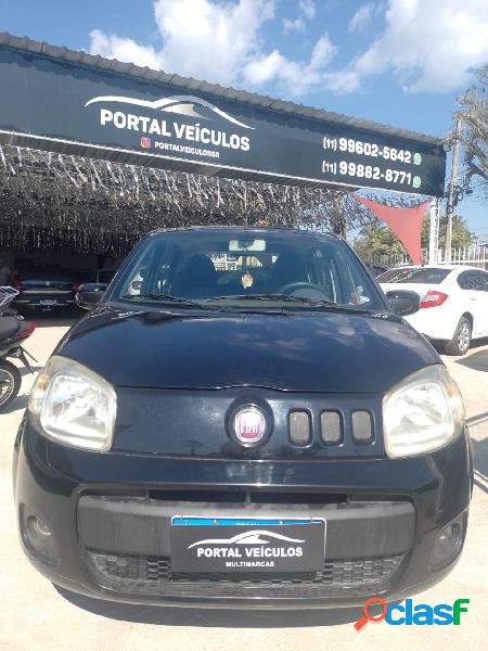 FIAT UNO VIVACE CELEB. 1.0 EVO F.FLEX 8V 5P PRETO 2011 1.0