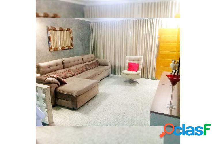 Casa com 3 quartos, 220m², à venda em Santo André, Jardim