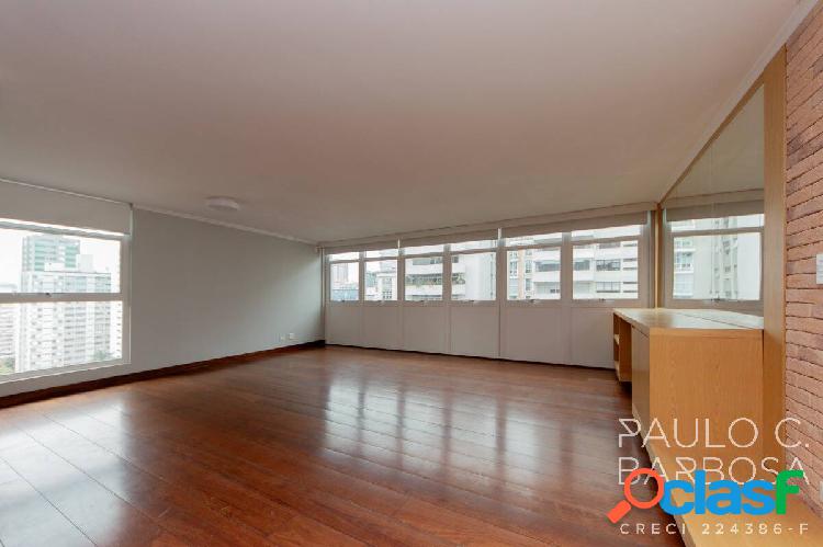 Jardim Paulista com3 Dormitórios - 2 Vagas - 260m²