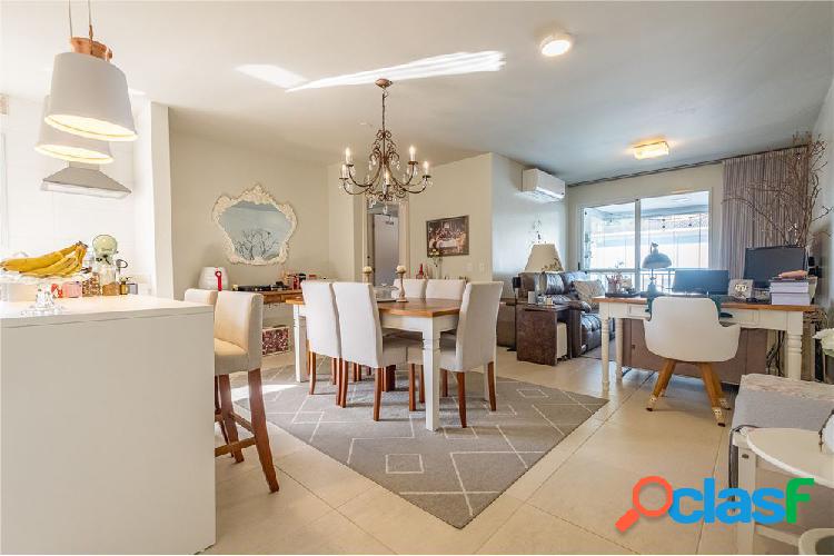 Apartamento com 3 quartos, 104m², à venda em