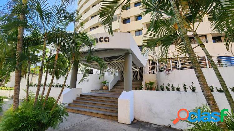 Venta cómodo apartamento en Residencias Casablanca en Urb