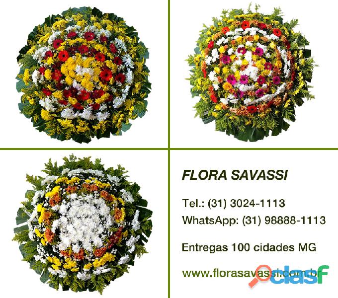 Floricultura Mateus Leme MG entrega coroa de flores em