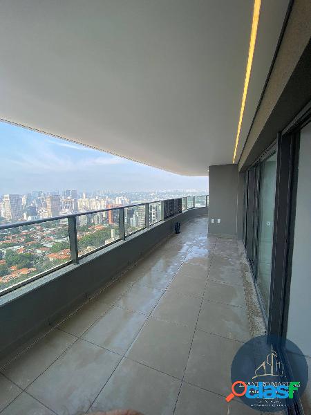 APARTAMENTO À VENDA NA AVENIDA REBOUÇAS EM PINHEIROS -