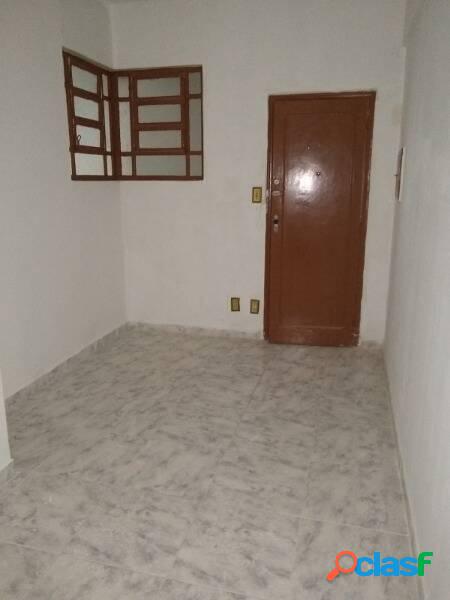 Apartamento 01 Dormitório Na Biquinha Garagem Coletiva