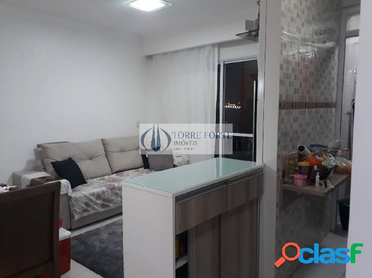 Apartamento com 2 dormitórios, suíte na Vila Prudente.