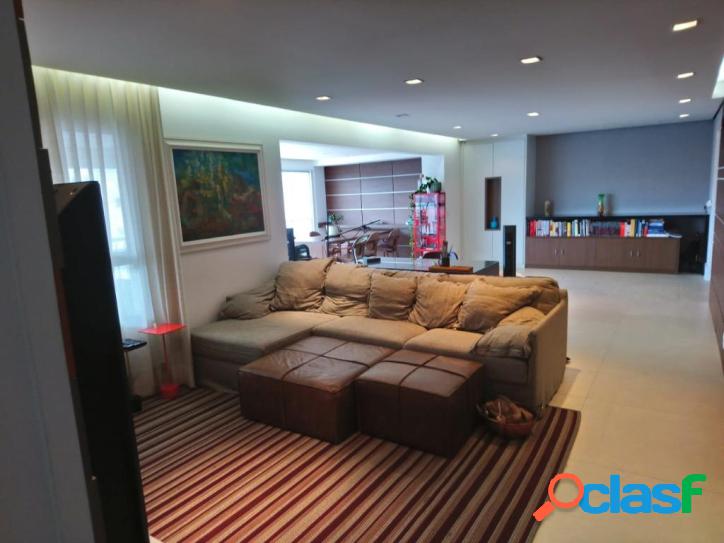 Apartamento com 2 dormitórios à venda, 162 m² por R$