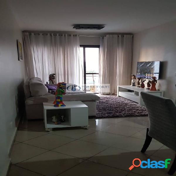 Apartamento com 3 dormitórios, 1 suíte na Vila Nova