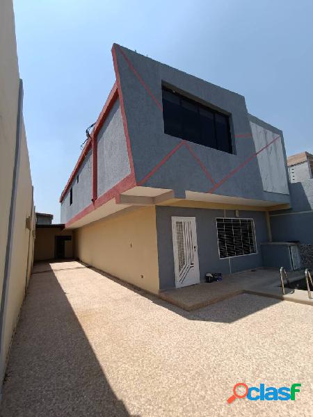 BAJA DE PRECIO90.000$ Casa con Potencial Comercial Cerca del