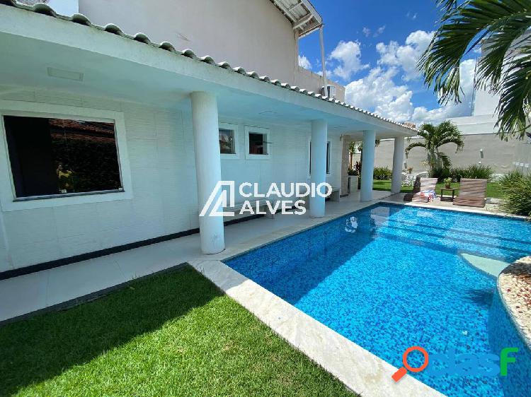 CASA COM 4 SUÍTES PISCINA E ÁREA GOURMET COMPLETA ALTO