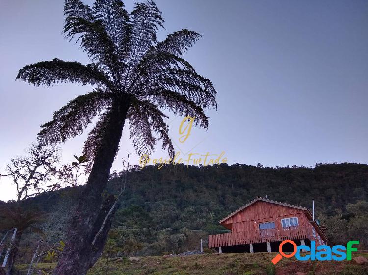 CASA DE CAMPO LOCALIZADA NO MUNICÍPIO DE URUBICI - SC