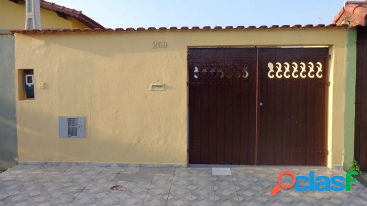 CASA EM BAIRRO NOBRE LADO PRAIA