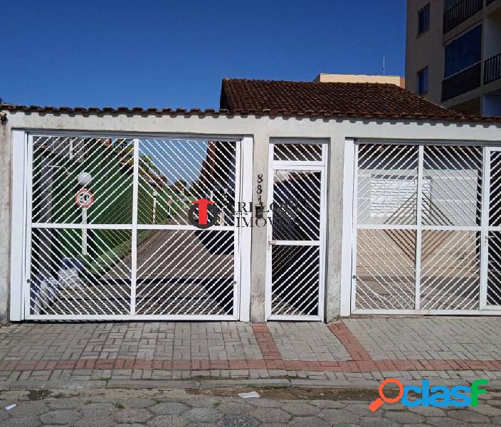 CASA EM CONDOMINIO FECHADO - SEGURANÇA E CONFORTO -