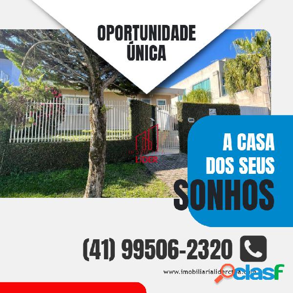 Casa Charmosa à Venda em Localização Nobre - Bairro Água