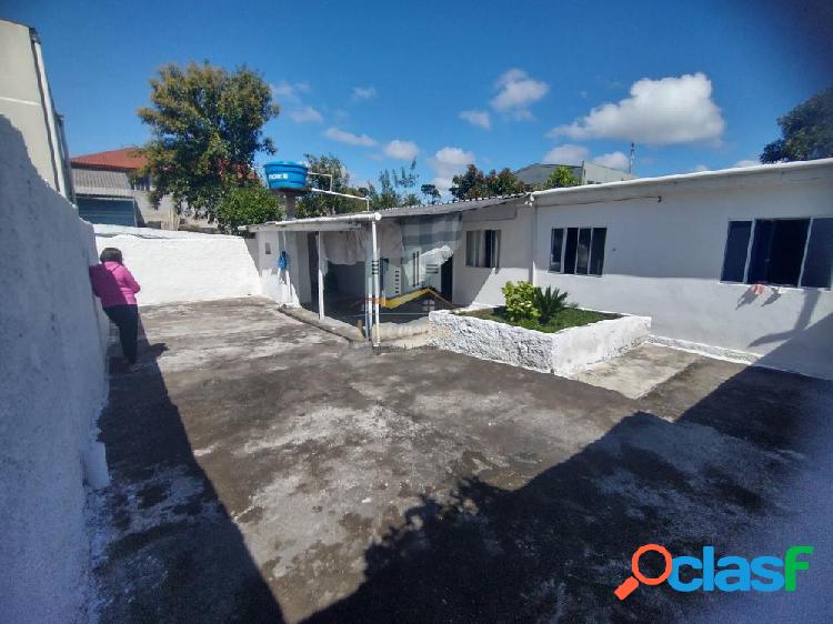 Casa com 2 quartos, 189m², à venda