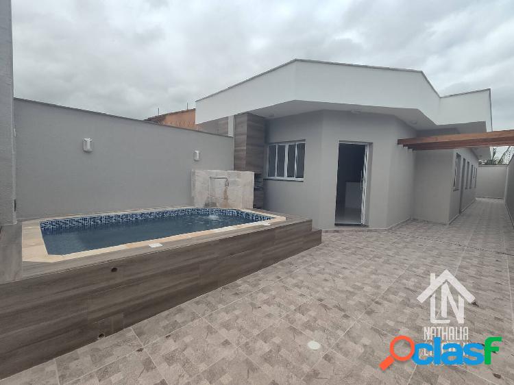 Casa com 3 dormitórios e piscina, por R$ 330.000 no