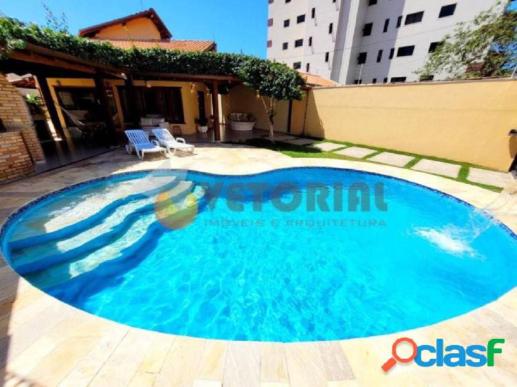 Casa com 3 quartos, 386m², à venda em Caraguatatuba,