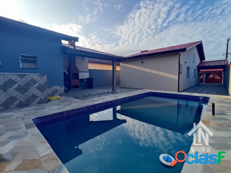 Casa com piscina, por R$ 520.000 no bairro Jamaica -