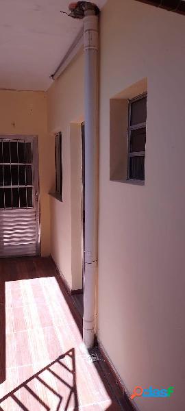Casa de 2 dormitórios no Jardim Imperial