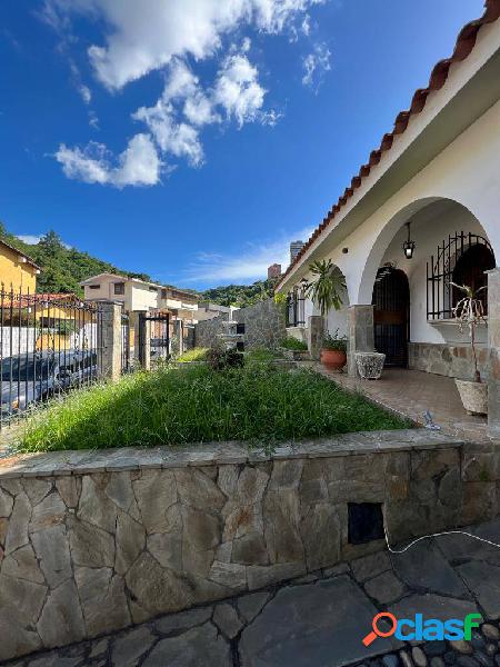 Casa de 2 niveles en venta en Terraza de Los Nísperos