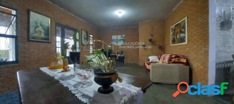 Casa á venda Jardim Chácara dos Pinheiros em Botucatu-SP
