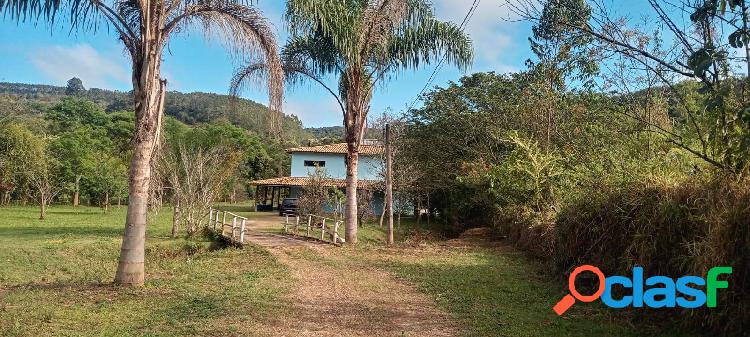 Chácara a 10 km do Asfalto em Taubaté